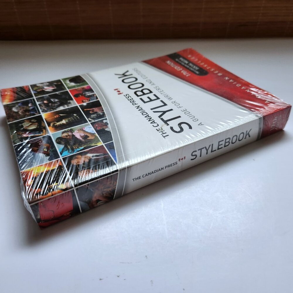 The Canadian Press Stylebook 17th ed A guide for Writers and Editors NEW in Wrap - Picture 5 of 6